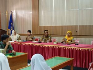 Pembukan Acra Oleh kepala Dinas Pemberdayaan Perempuan dan Perlindungan Anak